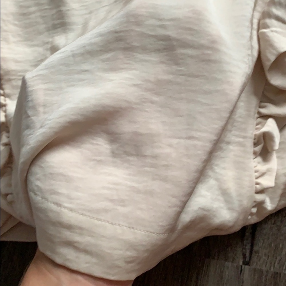 Flowy top - Picture 2 of 5